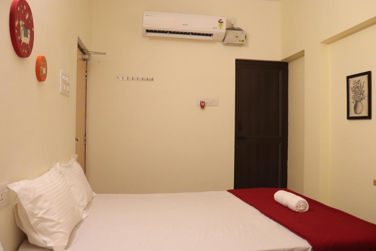 Grand Suites Srirangam Tiruchirappalli Esterno foto
