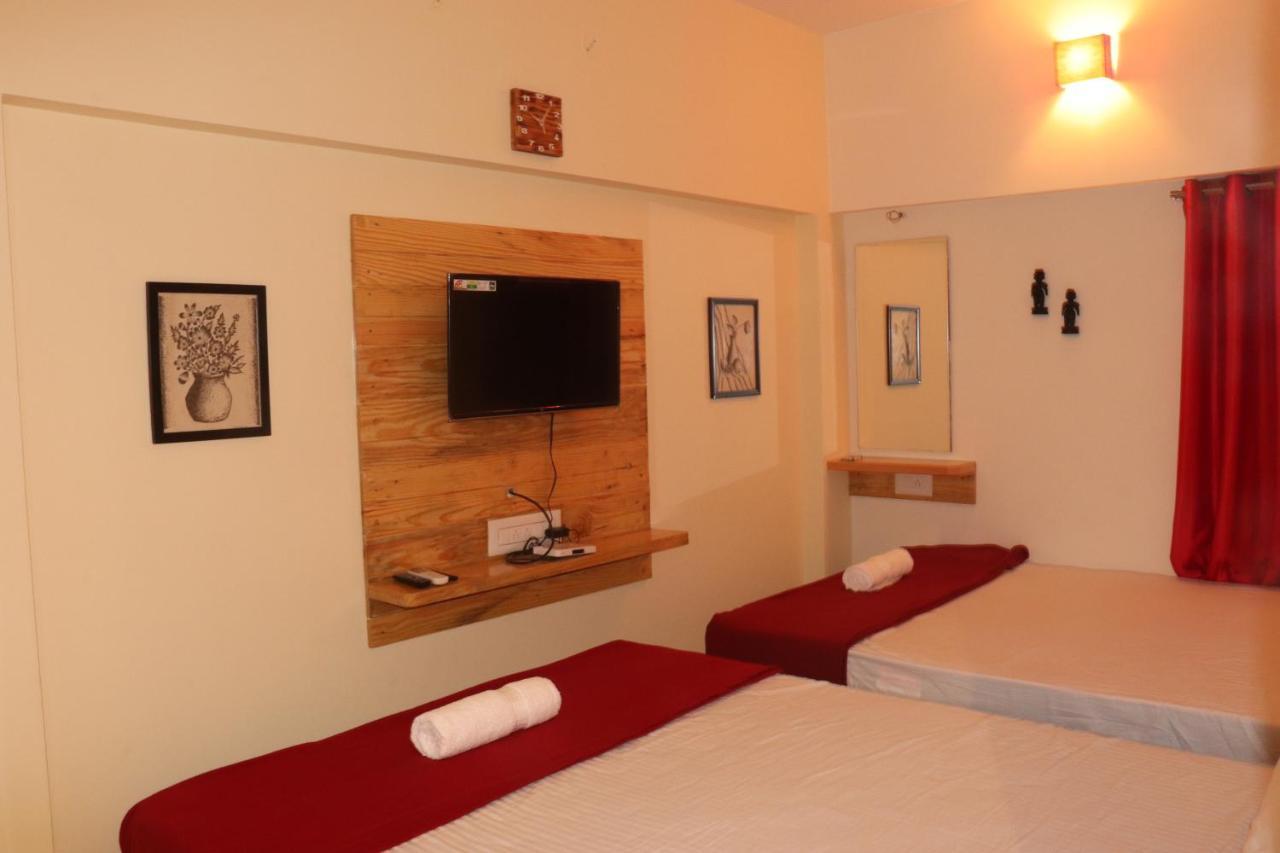 Grand Suites Srirangam Tiruchirappalli Esterno foto
